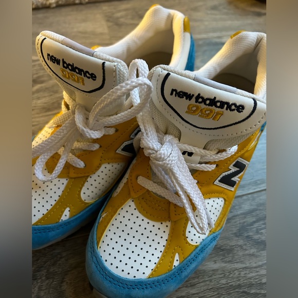 NEW BALANCE 991 x SNS Sneakers - Picture 4 of 4